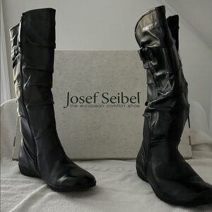 Josef Seibel black boots NWOT